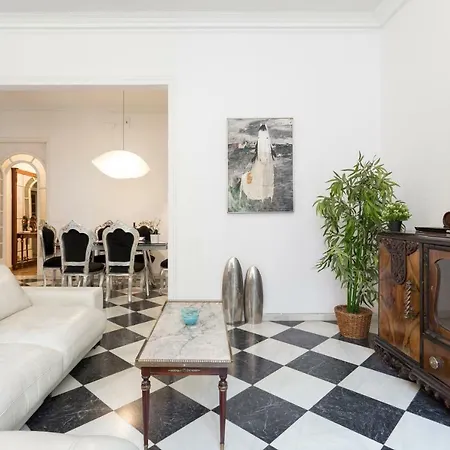 1229 - Awesome Center With Terrace Barcelona